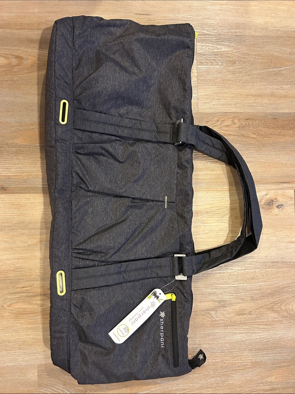 Sherpani Spirit Yoga Bag with Lime Accents- NWT